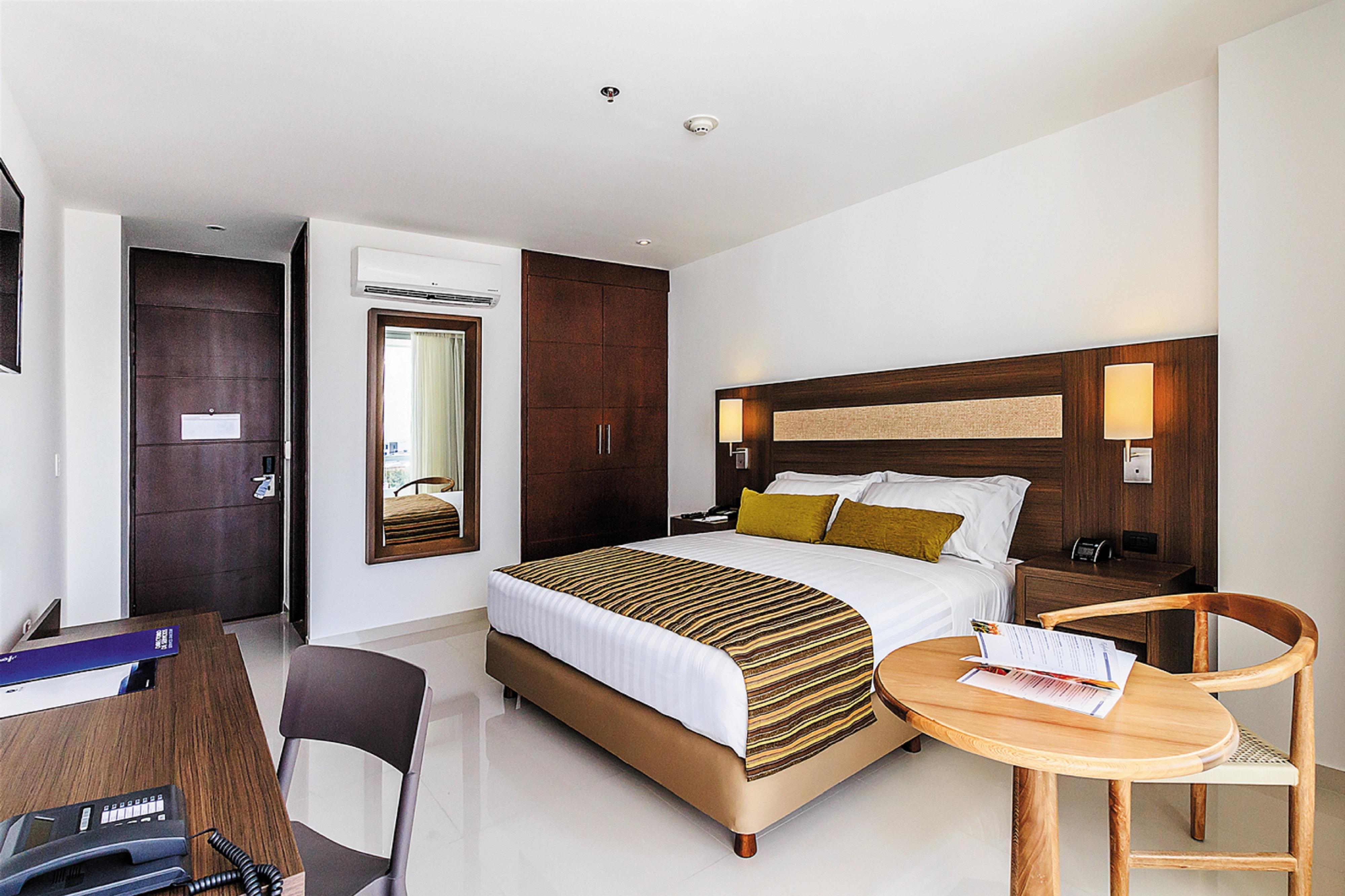 Hotel Estelar Йопал Екстериор снимка